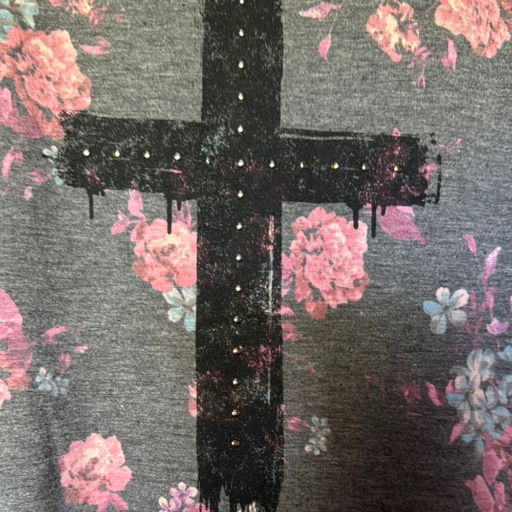 Maurices Gray Pink Graphic Short Sleeve Tee - Picture 2 of 2